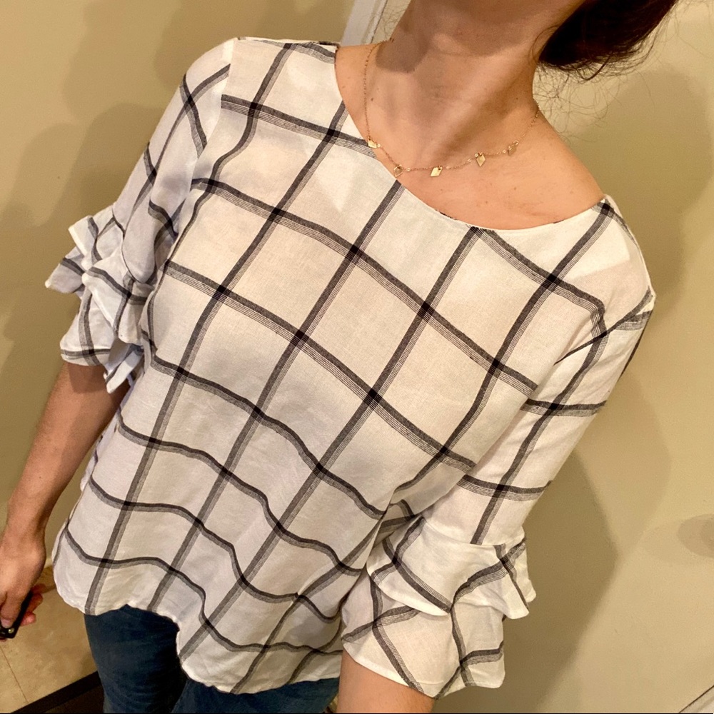 Forever 21 Contemporary blouse size M